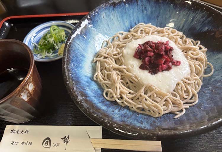 柴漬けとろろ蕎麦